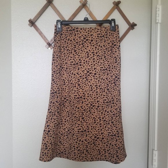 Final Touch Dresses & Skirts - Cheetah Print Midi Skirt